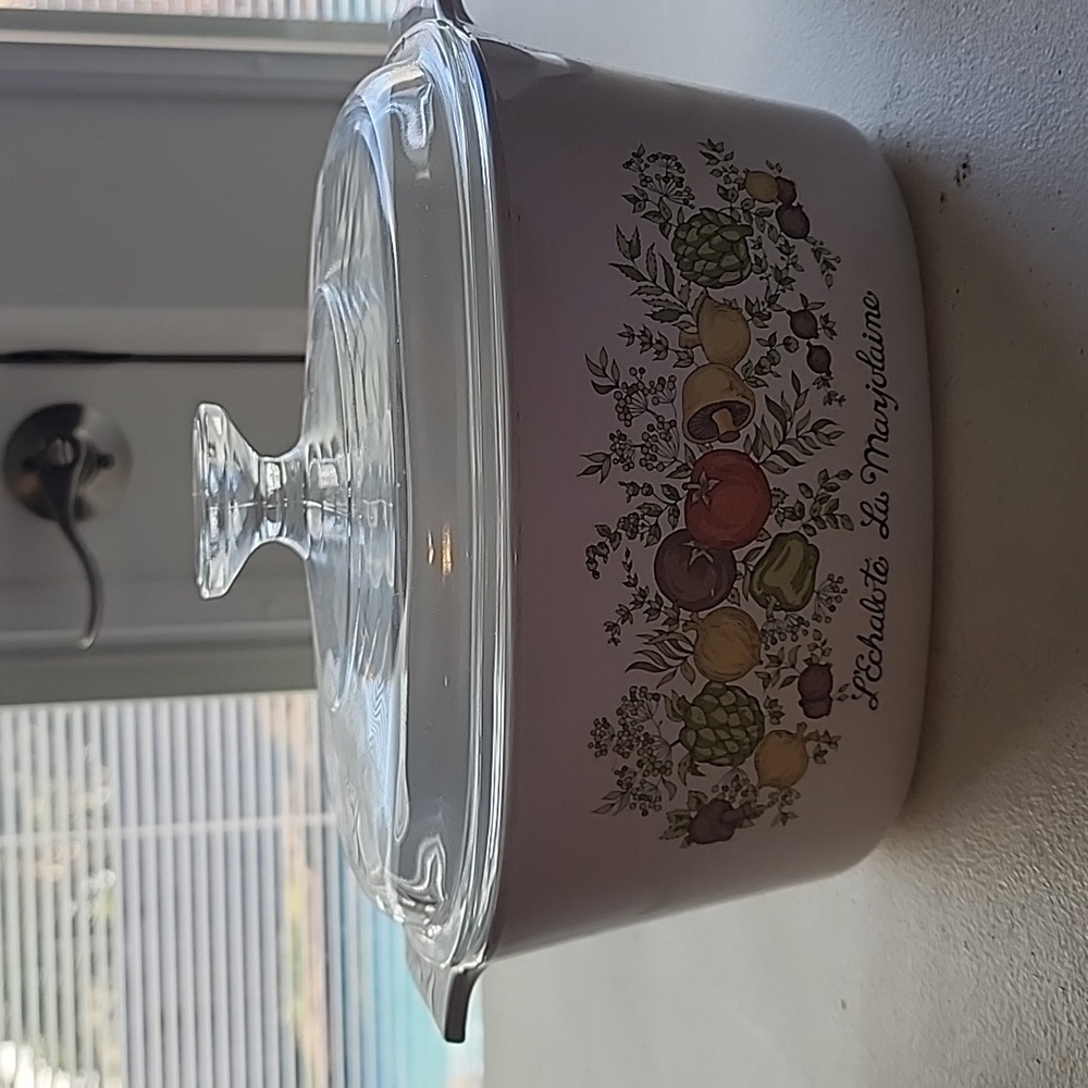 Corningware 3qt Dish with lid